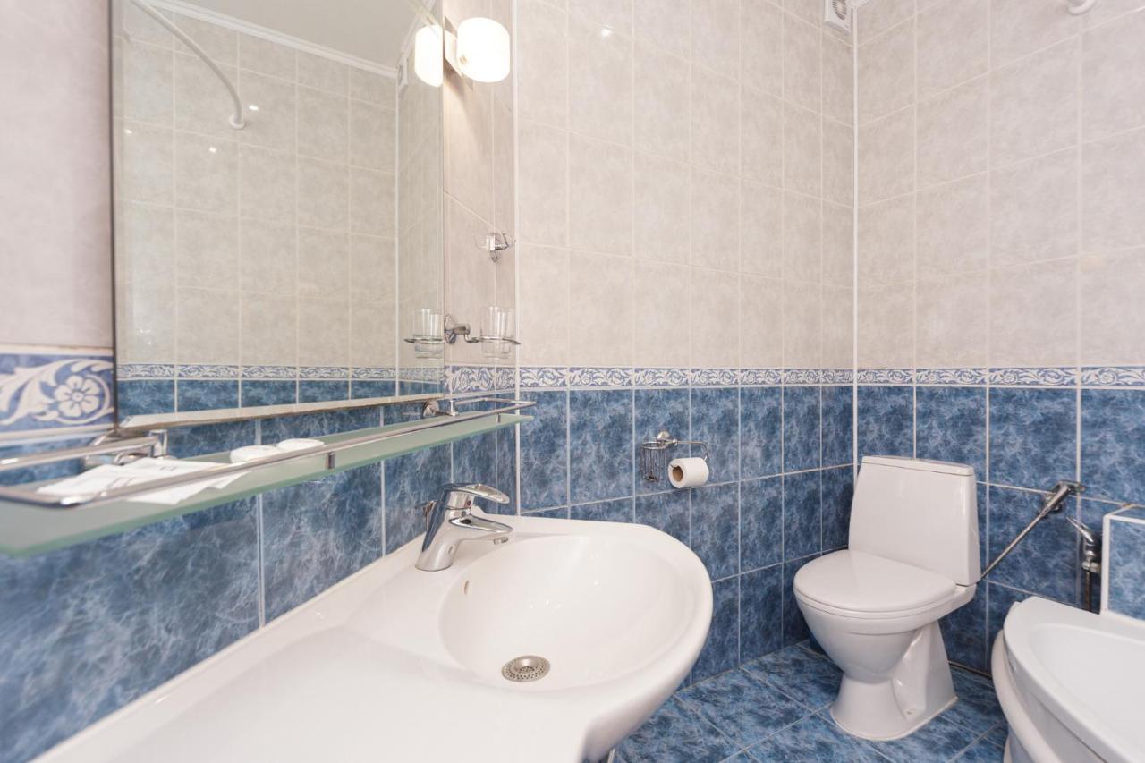 Apartment Zhukovskogo 17 Odessa Ngoại thất bức ảnh